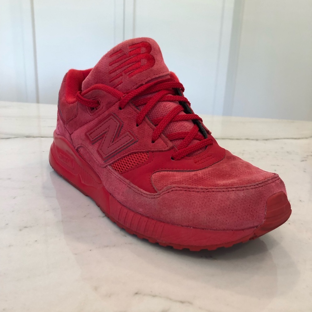 New Balance 530 All Red